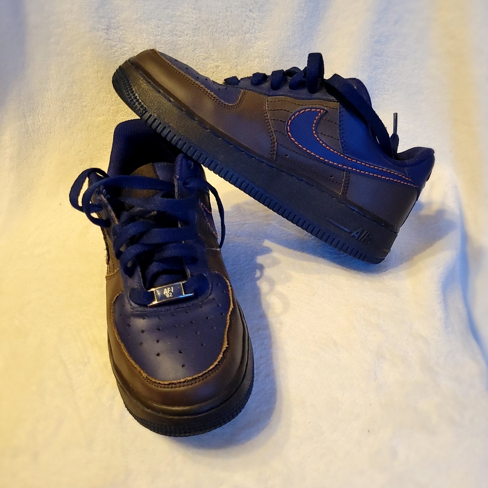 Nike Air Force 1 Low (Barkley) made in 2007 AUTHENTIC 4y or womens 6.5